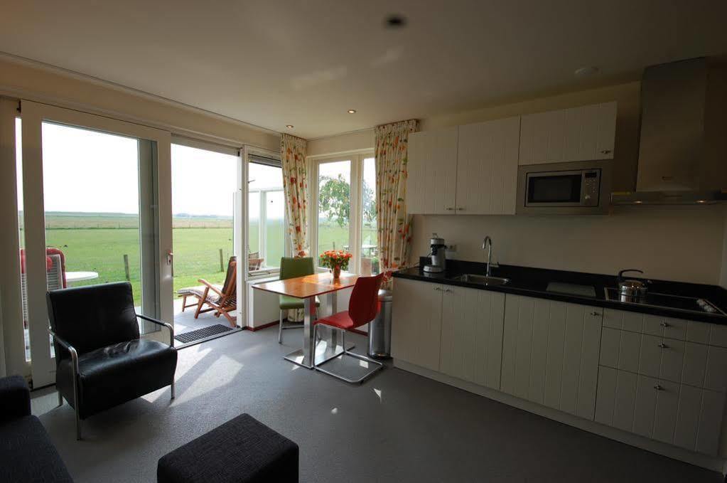 The Sunset Apartments Hollum  Extérieur photo