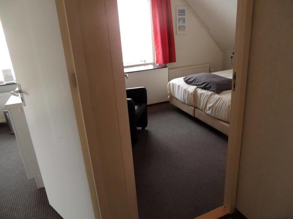 The Sunset Apartments Hollum  Extérieur photo