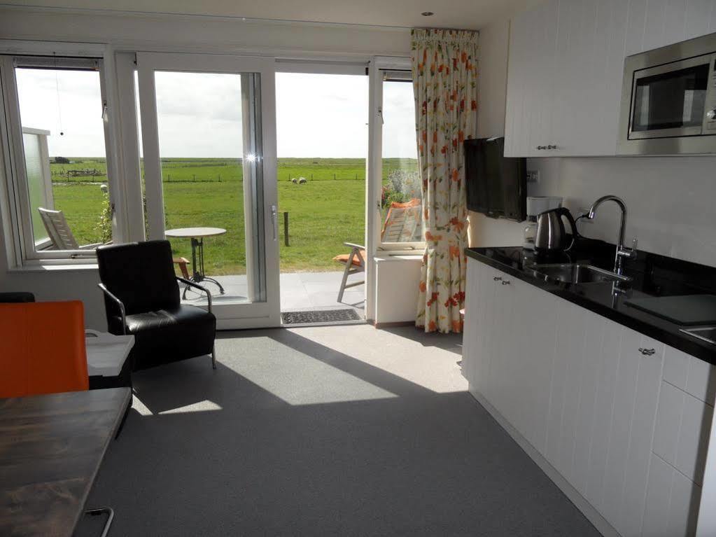 The Sunset Apartments Hollum  Extérieur photo